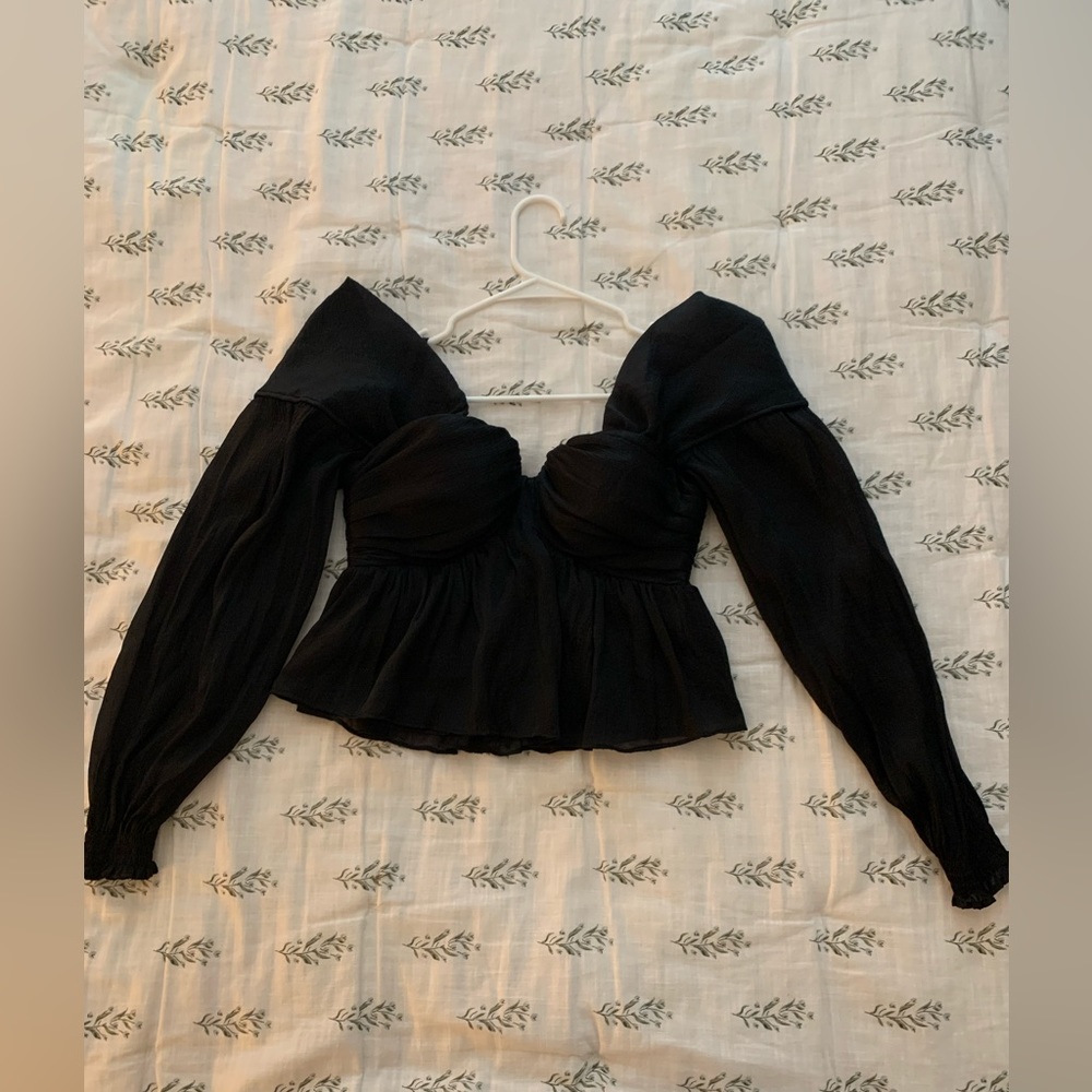 X REVOLVE Burna Blouse in Black Small
House of Harlow